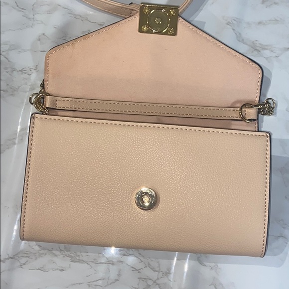 EXPRESS crossbody clutch/cross body - Picture 7 of 8